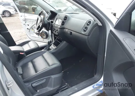 2012 Volkswagen Tiguan Se z USA, uszkodzony, nr VIN WVGBV7AX8CW585969